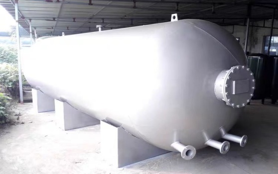 Duplex stainless steel application: large duplex stainless steel high pressure heat exchanger